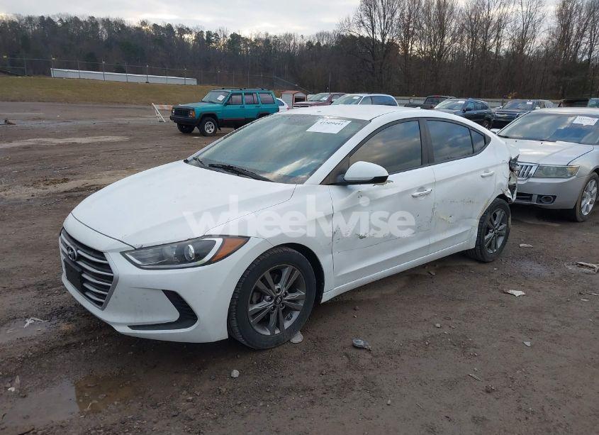 Photo 2 of 2017 Hyundai Elantra SE (VIN 5NPD84LF1HH160596)