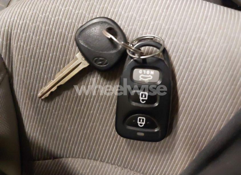 Photo 11 of 2017 Hyundai Elantra SE (VIN 5NPD84LF1HH168858)