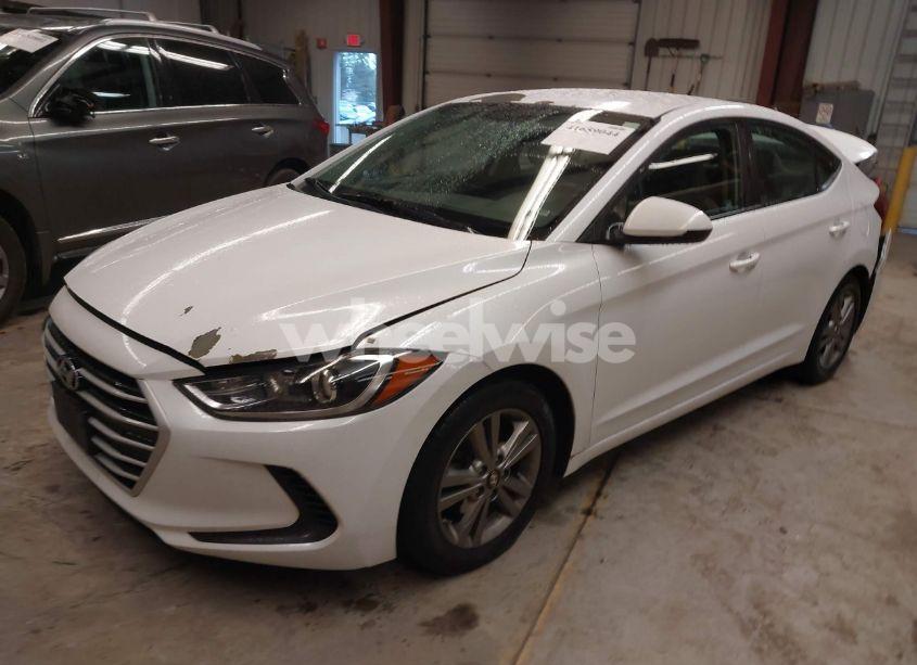 Photo 2 of 2017 Hyundai Elantra SE (VIN 5NPD84LF1HH168858)