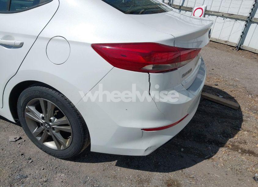 Photo 6 of 2017 Hyundai Elantra SE (VIN 5NPD84LF1HH170514)