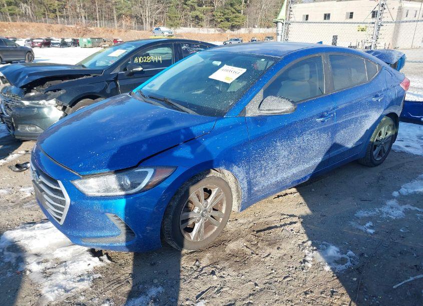 Photo 2 of 2017 Hyundai Elantra SE (VIN 5NPD84LF1HH184915)