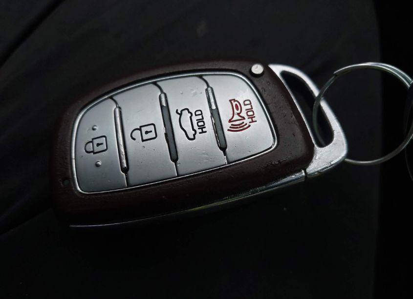 Photo 11 of 2017 Hyundai Elantra LIMITED (VIN 5NPD84LF1HH184994)