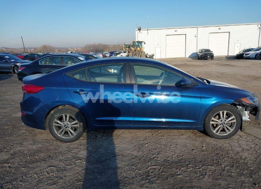 Photo 13 of 2017 Hyundai Elantra SE (VIN 5NPD84LF1HH203883)