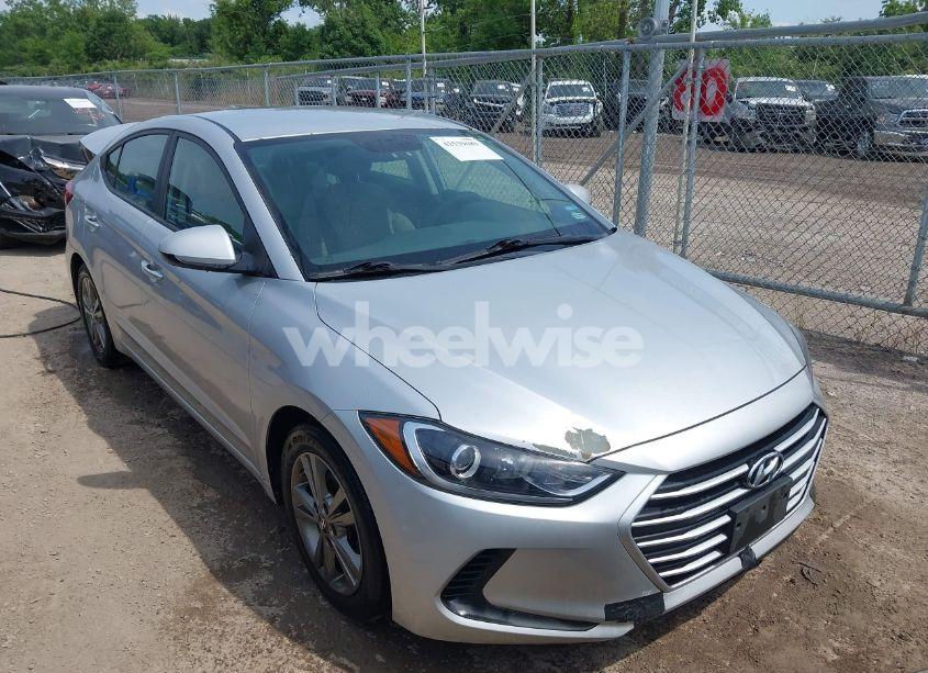 2018 Hyundai Elantra SEL (VIN 5NPD84LF1JH221841) main photo