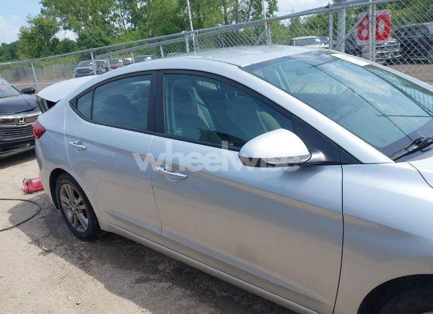 Photo 13 of 2018 Hyundai Elantra SEL (VIN 5NPD84LF1JH221841)