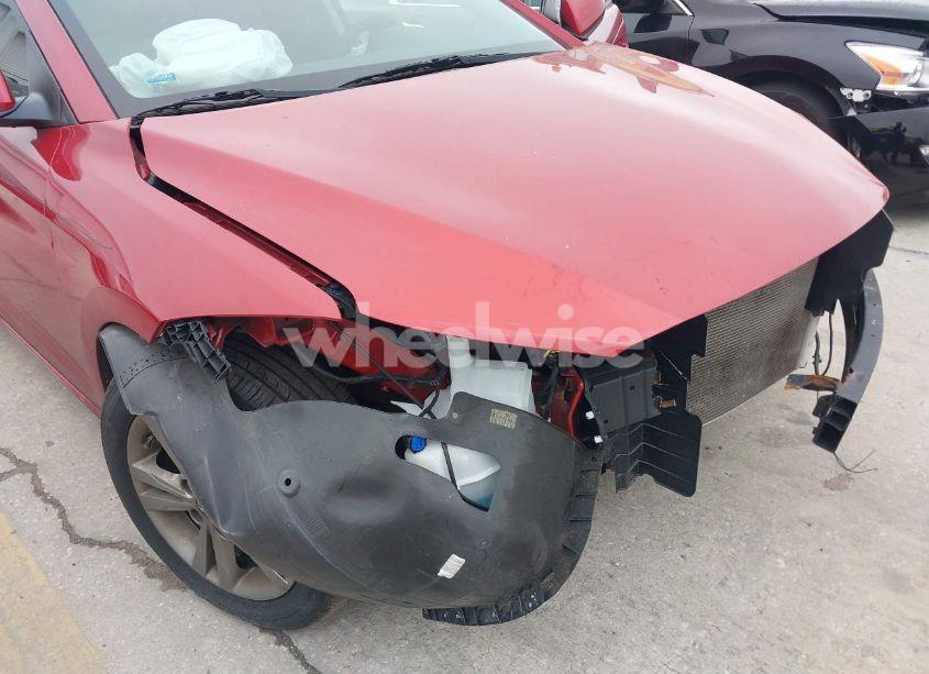 Photo 16 of 2018 Hyundai Elantra SEL (VIN 5NPD84LF1JH222035)