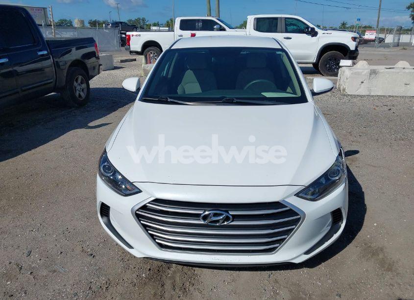 Photo 12 of 2018 Hyundai Elantra SEL (VIN 5NPD84LF1JH228000)