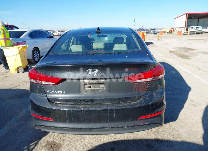 Photo 16 of 2018 Hyundai Elantra SEL (VIN 5NPD84LF1JH229406)