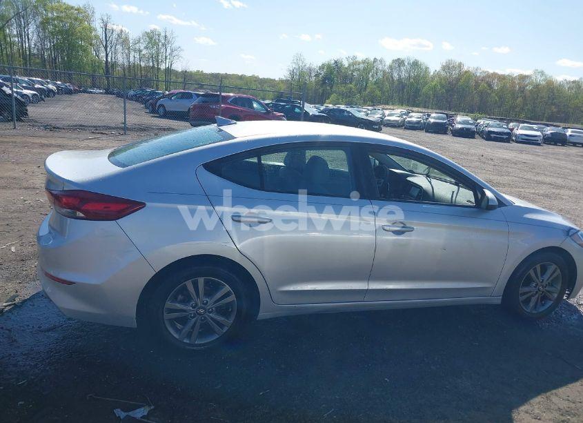 Photo 14 of 2018 Hyundai Elantra SEL (VIN 5NPD84LF1JH235707)