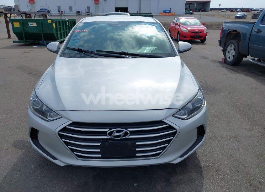 Photo 13 of 2018 Hyundai Elantra SEL (VIN 5NPD84LF1JH240308)
