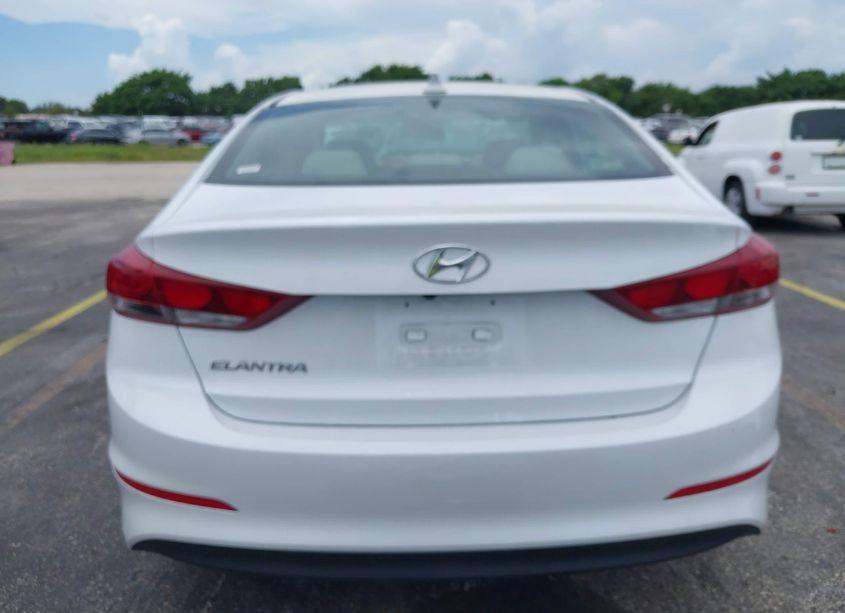 Photo 17 of 2018 Hyundai Elantra SEL (VIN 5NPD84LF1JH286673)
