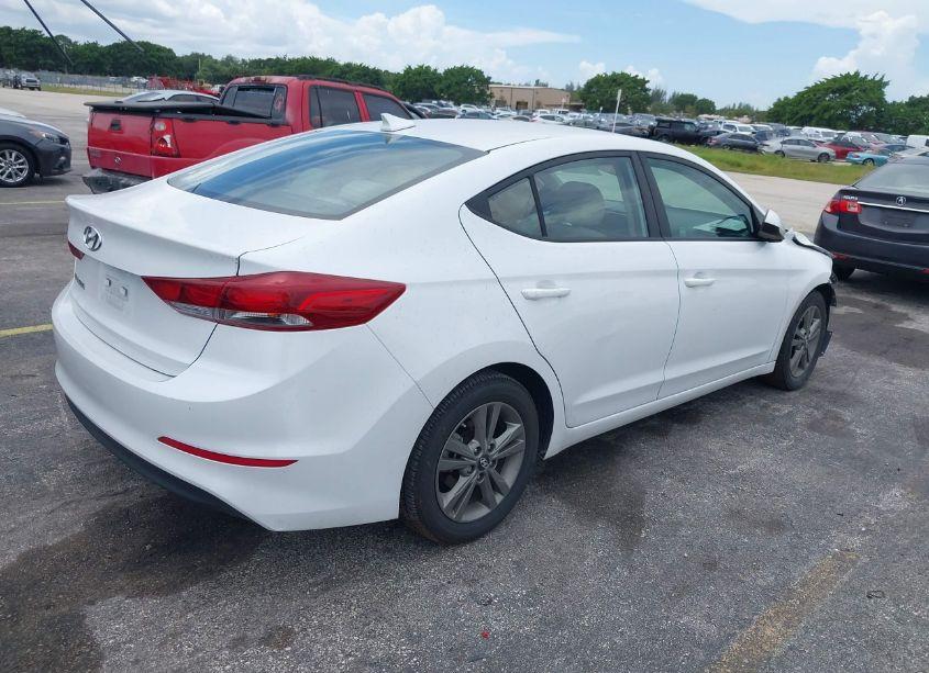 Photo 4 of 2018 Hyundai Elantra SEL (VIN 5NPD84LF1JH286673)