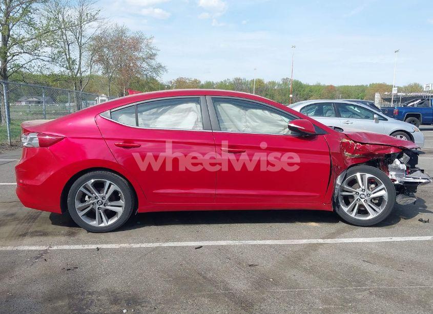 Photo 13 of 2018 Hyundai Elantra LIMITED (VIN 5NPD84LF1JH291131)