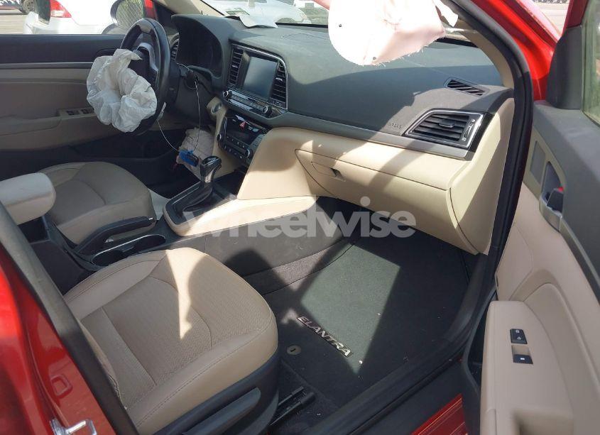 Photo 5 of 2018 Hyundai Elantra LIMITED (VIN 5NPD84LF1JH291131)