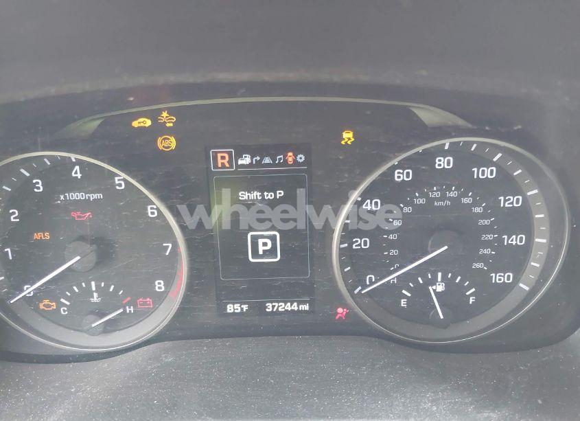 Photo 7 of 2018 Hyundai Elantra LIMITED (VIN 5NPD84LF1JH291131)