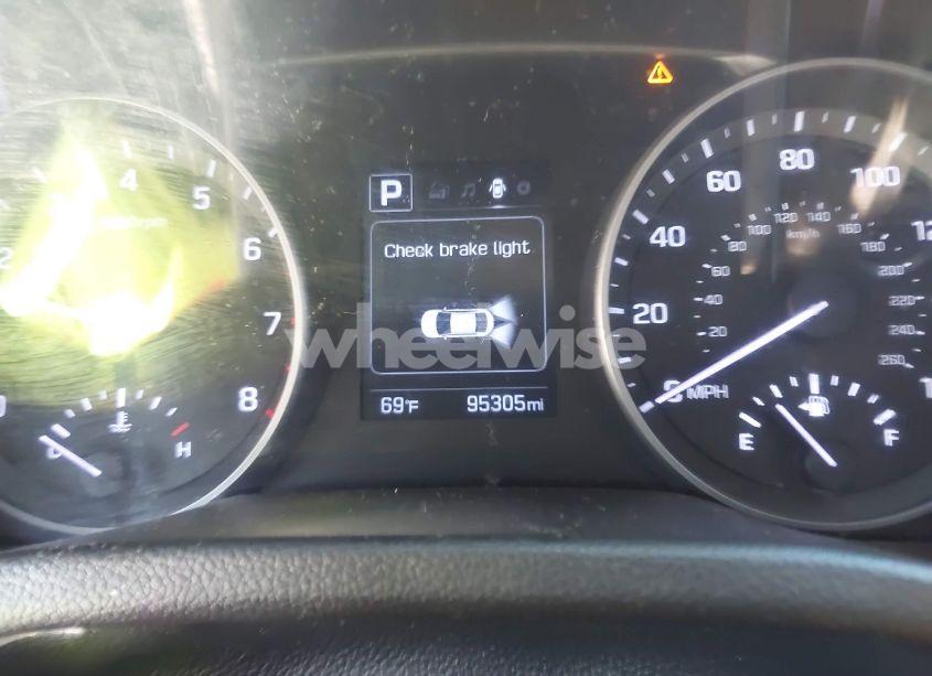 Photo 7 of 2018 Hyundai Elantra SEL (VIN 5NPD84LF1JH293137)