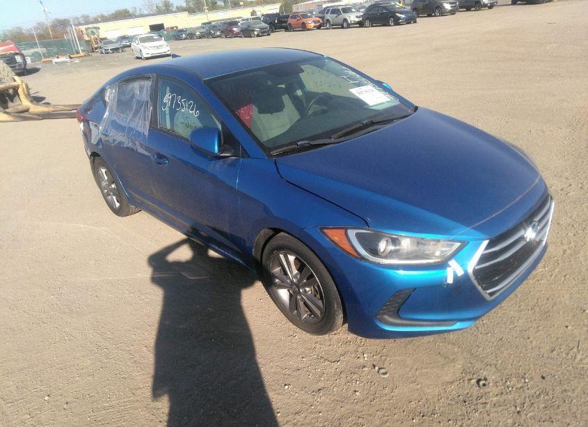 2018 Hyundai Elantra SEL (VIN 5NPD84LF1JH301396) main photo