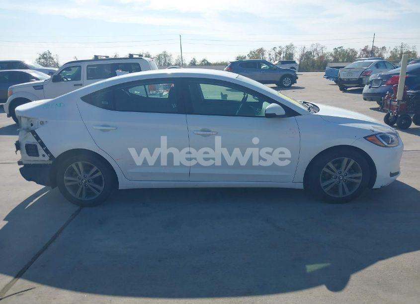 Photo 13 of 2018 Hyundai Elantra SEL (VIN 5NPD84LF1JH310390)