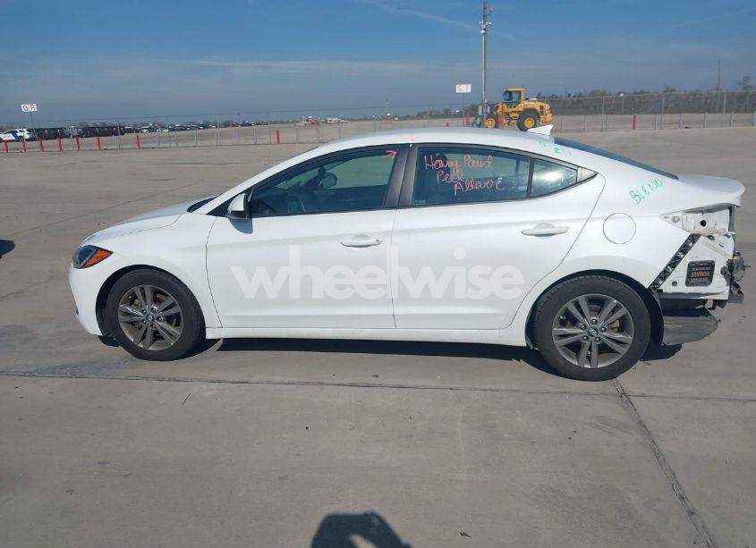 Photo 14 of 2018 Hyundai Elantra SEL (VIN 5NPD84LF1JH310390)