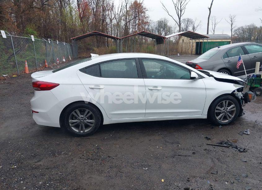 Photo 13 of 2018 Hyundai Elantra SEL (VIN 5NPD84LF1JH310714)