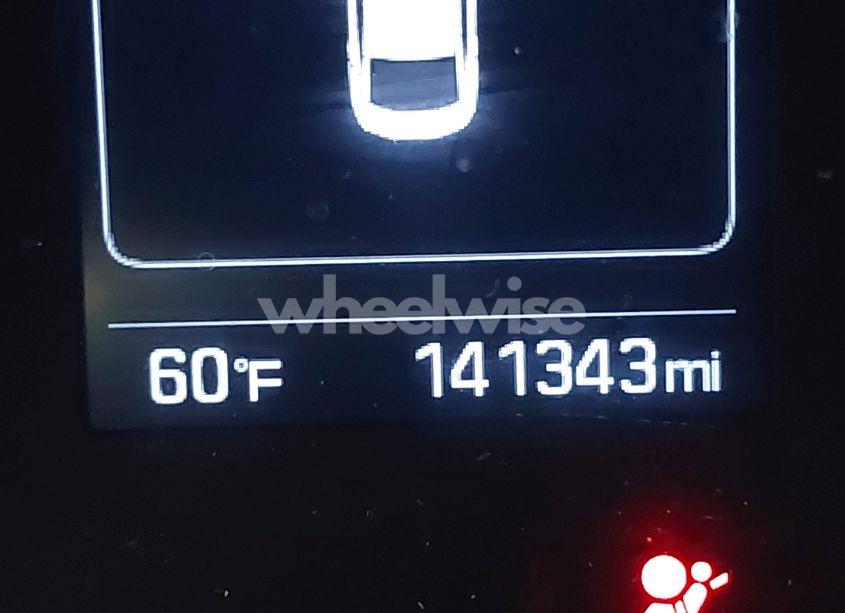 Photo 15 of 2018 Hyundai Elantra SEL (VIN 5NPD84LF1JH310714)