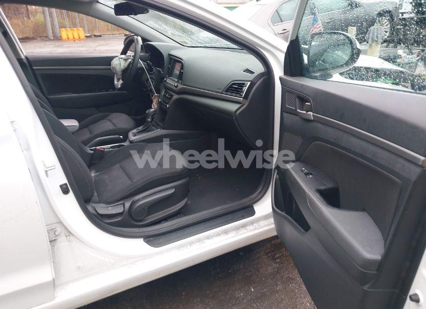 Photo 5 of 2018 Hyundai Elantra SEL (VIN 5NPD84LF1JH310714)