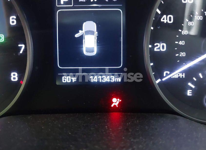 Photo 7 of 2018 Hyundai Elantra SEL (VIN 5NPD84LF1JH310714)