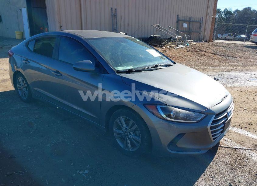 2018 Hyundai Elantra SEL (VIN 5NPD84LF1JH320384) main photo