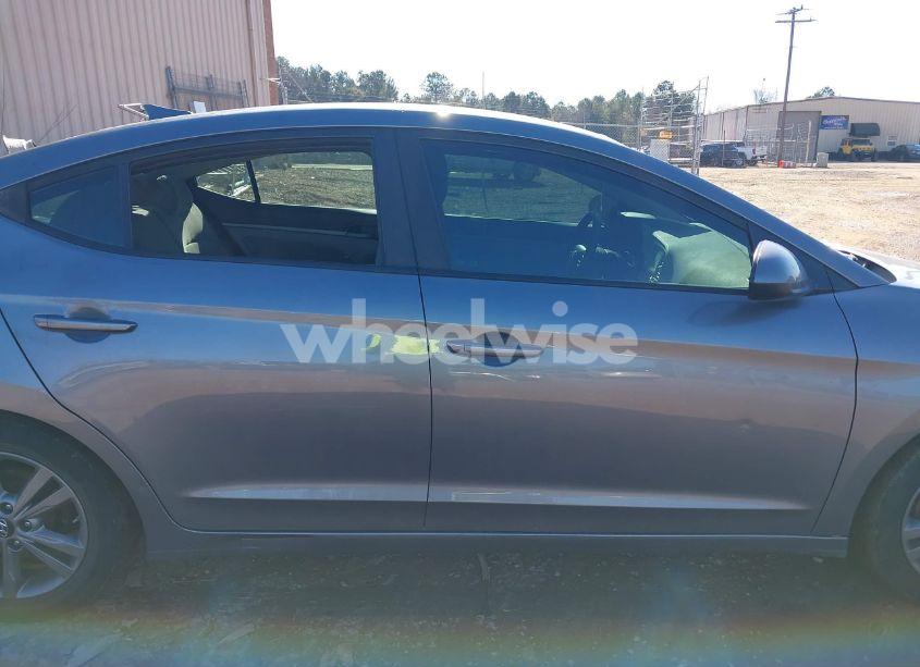 Photo 13 of 2018 Hyundai Elantra SEL (VIN 5NPD84LF1JH320384)