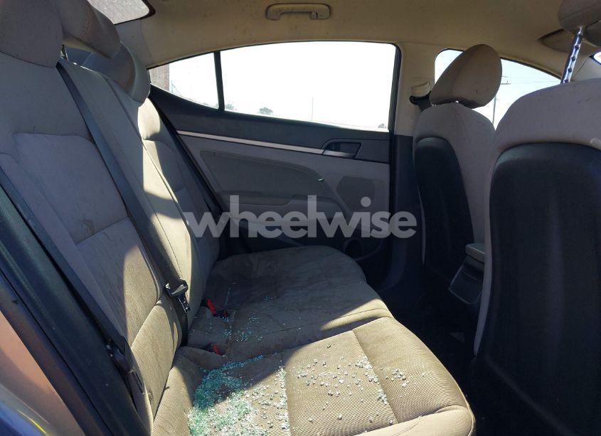 Photo 8 of 2018 Hyundai Elantra SEL (VIN 5NPD84LF1JH320384)