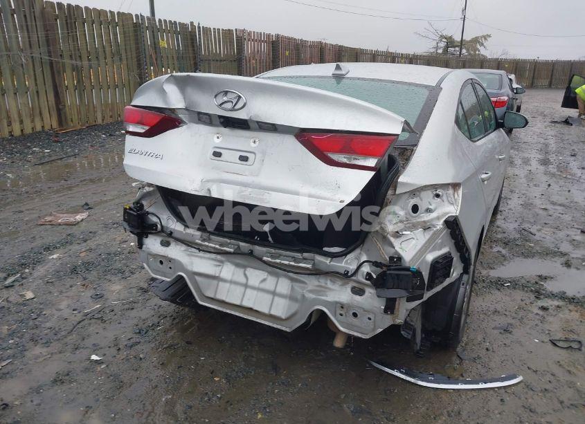 Photo 6 of 2018 Hyundai Elantra SEL (VIN 5NPD84LF1JH325987)