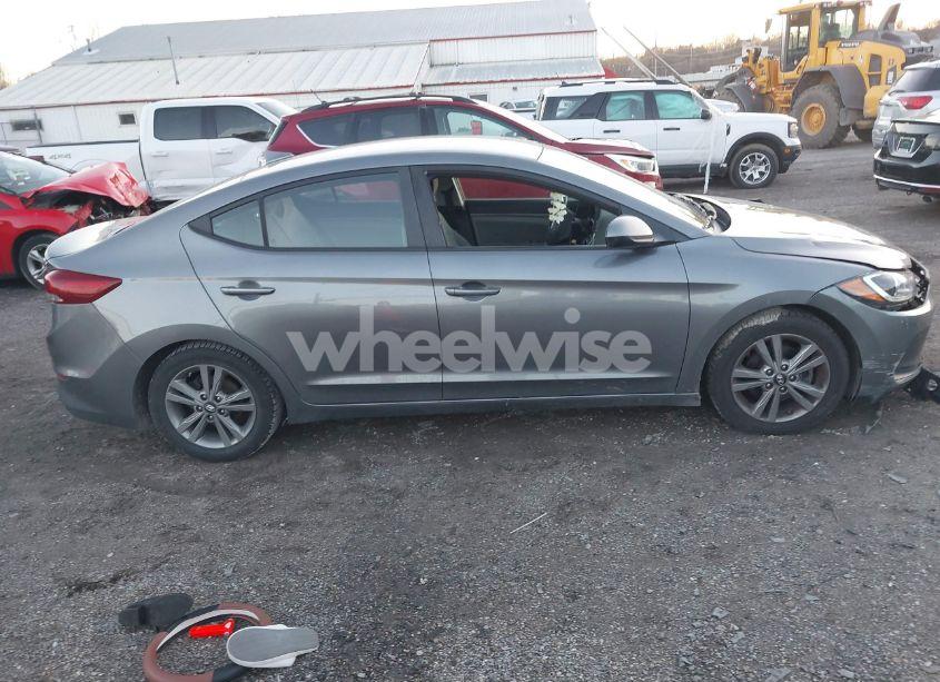 Photo 13 of 2018 Hyundai Elantra SEL (VIN 5NPD84LF1JH341266)