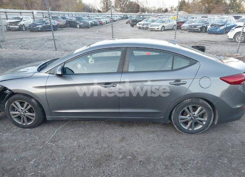 Photo 14 of 2018 Hyundai Elantra SEL (VIN 5NPD84LF1JH341266)