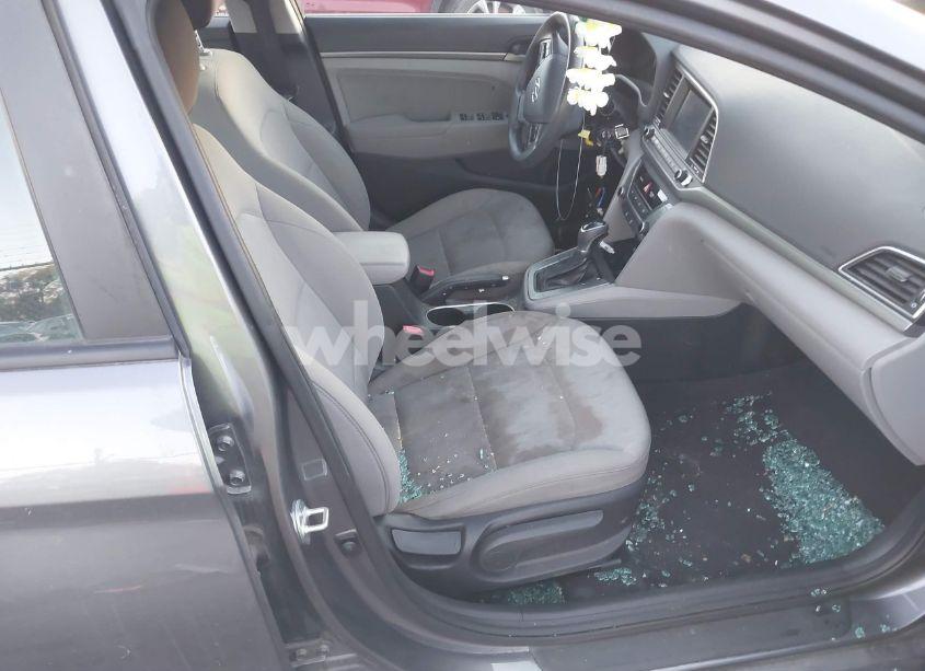 Photo 5 of 2018 Hyundai Elantra SEL (VIN 5NPD84LF1JH341266)