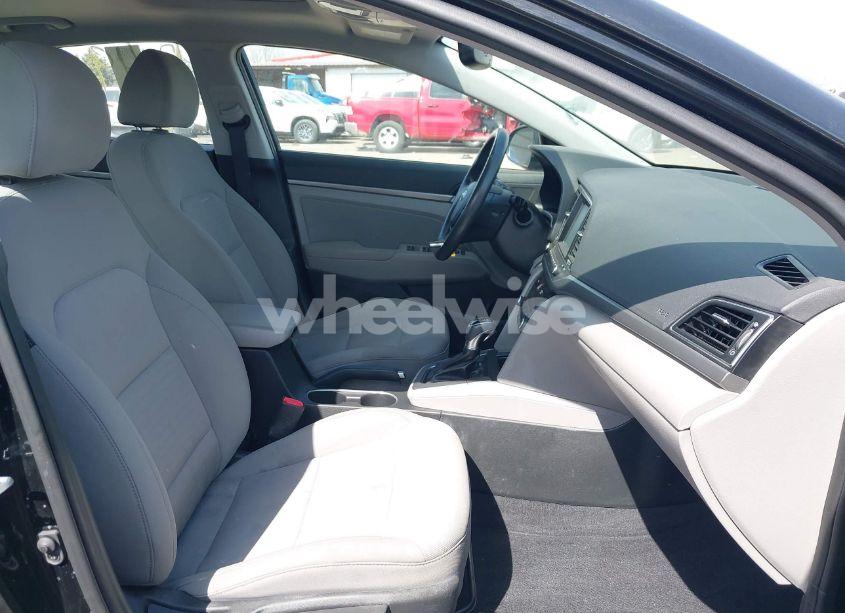 Photo 5 of 2018 Hyundai Elantra VALUE EDITION (VIN 5NPD84LF1JH342806)