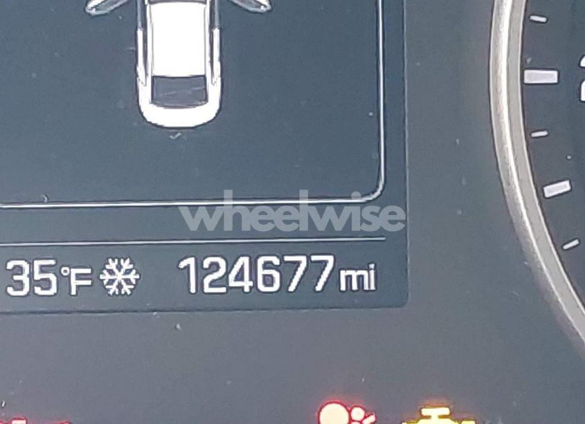 Photo 15 of 2018 Hyundai Elantra SEL (VIN 5NPD84LF1JH364448)