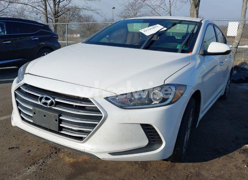 Photo 2 of 2018 Hyundai Elantra SEL (VIN 5NPD84LF1JH364448)