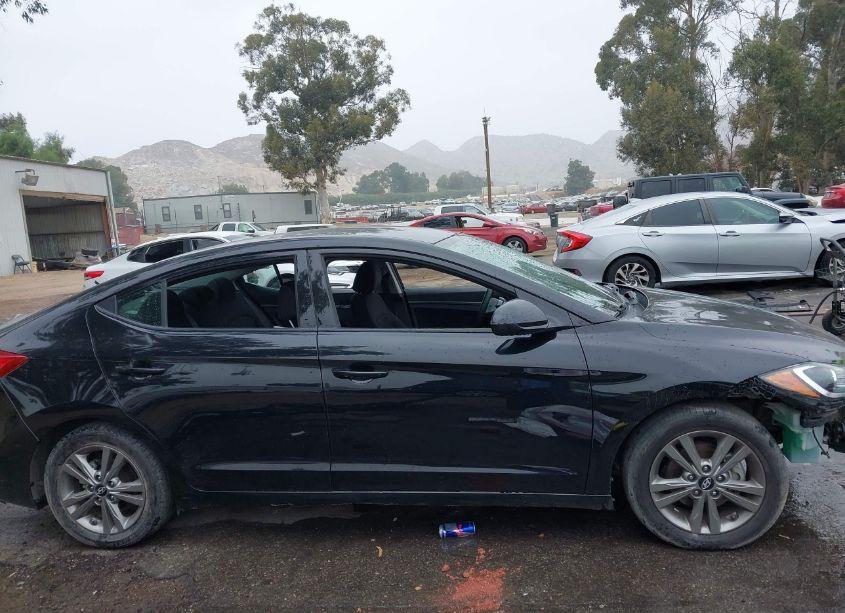 Photo 12 of 2018 Hyundai Elantra SEL (VIN 5NPD84LF1JH378091)