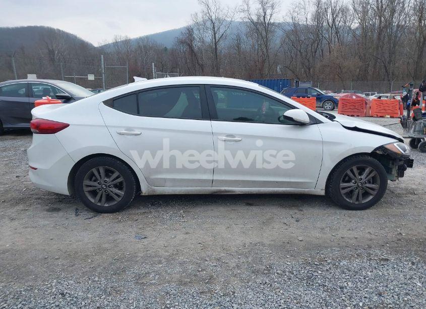 Photo 14 of 2018 Hyundai Elantra SEL (VIN 5NPD84LF1JH384361)