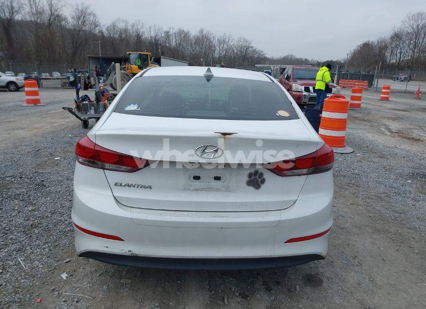 Photo 17 of 2018 Hyundai Elantra SEL (VIN 5NPD84LF1JH384361)