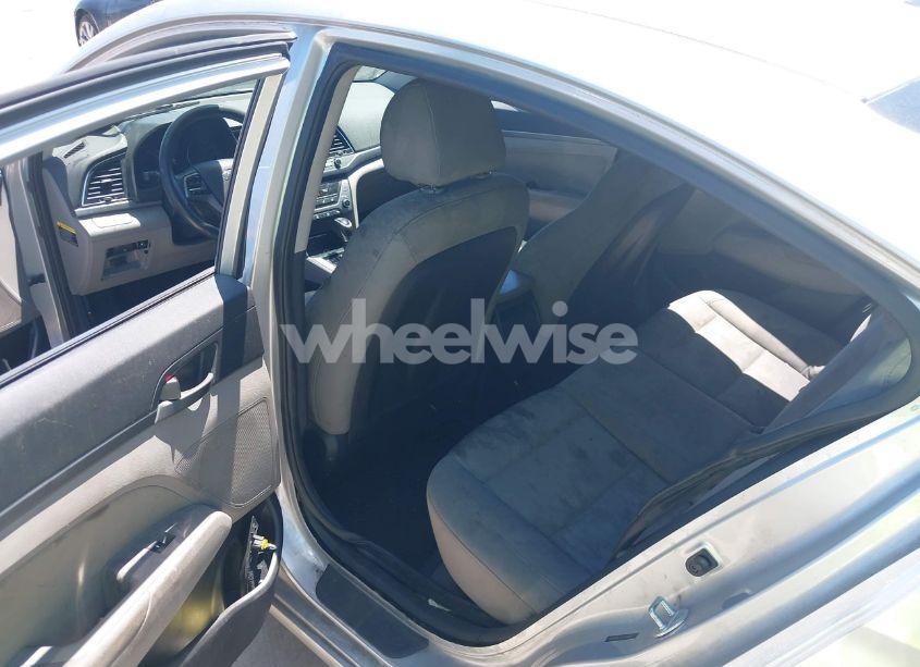Photo 19 of 2018 Hyundai Elantra SEL (VIN 5NPD84LF1JH401949)