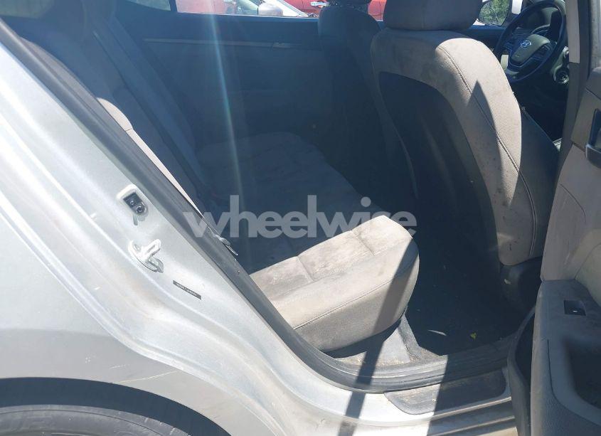 Photo 8 of 2018 Hyundai Elantra SEL (VIN 5NPD84LF1JH401949)