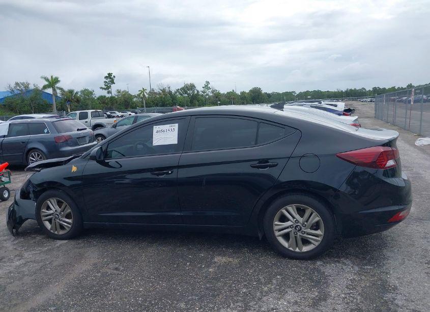 Photo 15 of 2019 Hyundai Elantra SEL (VIN 5NPD84LF1KH408806)
