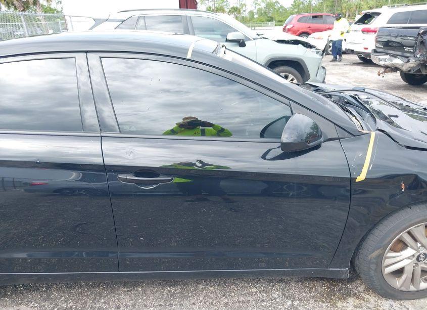 Photo 19 of 2019 Hyundai Elantra SEL (VIN 5NPD84LF1KH408806)