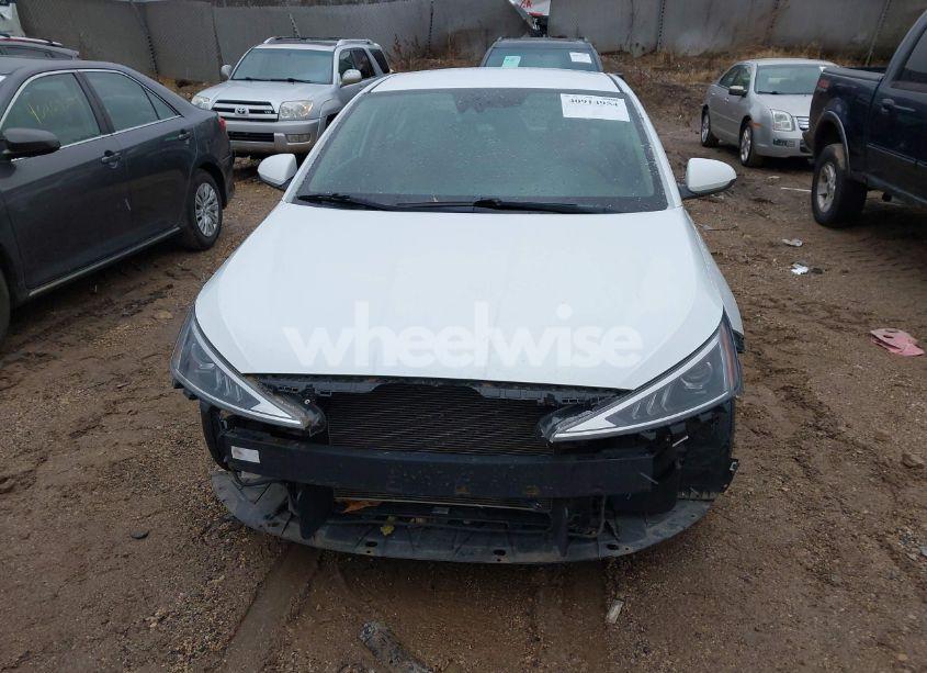 Photo 12 of 2019 Hyundai Elantra SEL (VIN 5NPD84LF1KH413455)