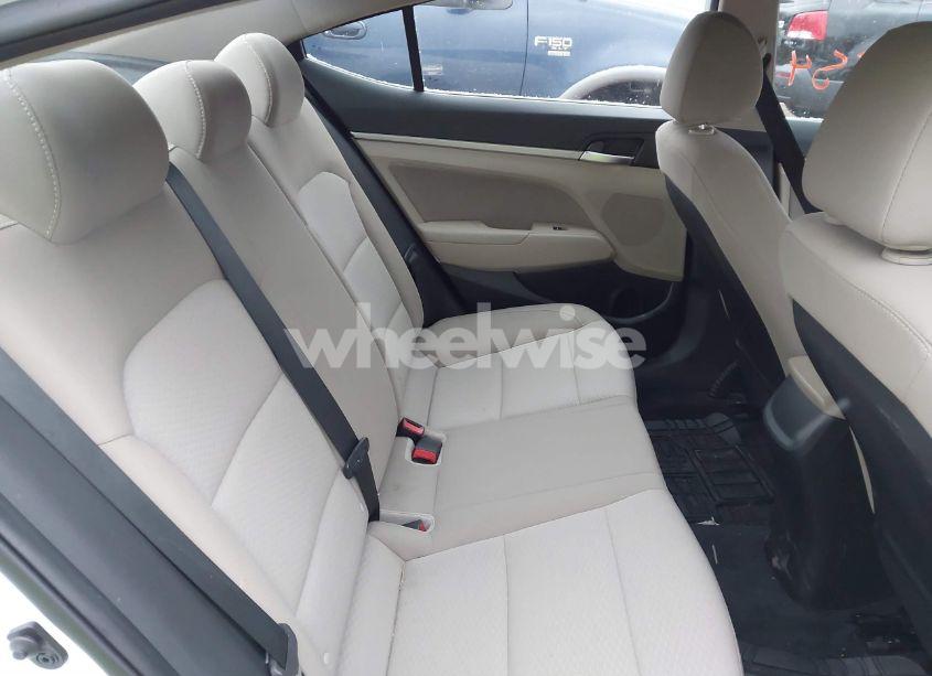Photo 8 of 2019 Hyundai Elantra SEL (VIN 5NPD84LF1KH413455)