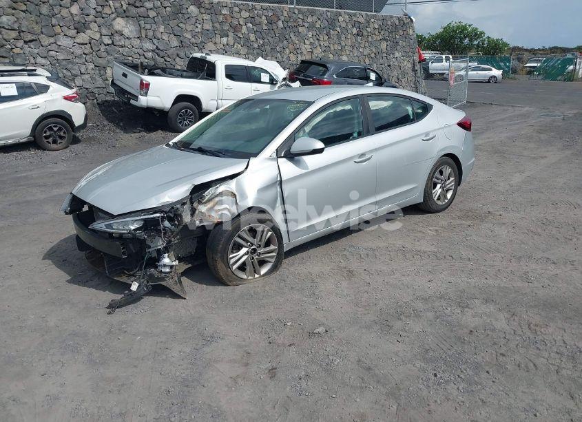 Photo 2 of 2019 Hyundai Elantra SEL/VALUE/LIMITED (VIN 5NPD84LF1KH422723)