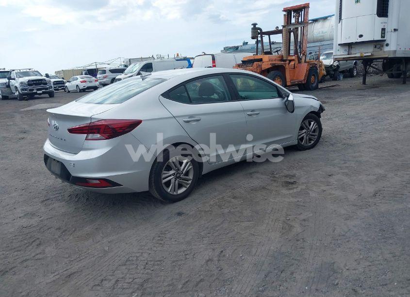 Photo 4 of 2019 Hyundai Elantra SEL/VALUE/LIMITED (VIN 5NPD84LF1KH422723)