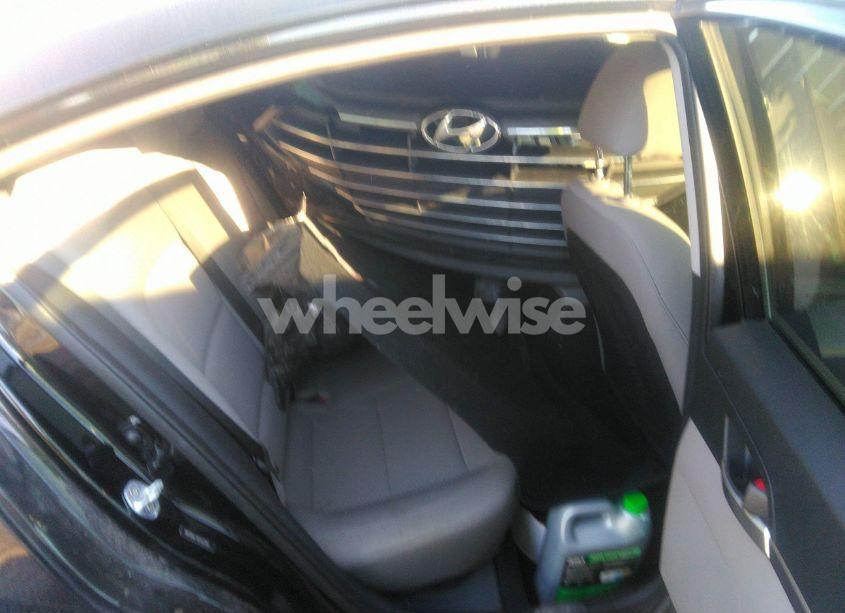 Photo 8 of 2019 Hyundai Elantra VALUE EDITION (VIN 5NPD84LF1KH433561)