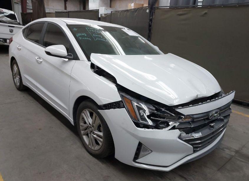 2019 Hyundai Elantra SEL (VIN 5NPD84LF1KH434080) main photo